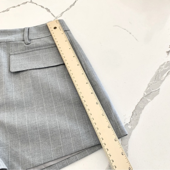 VICI Posh Preview Cropped Pinstripe Blazer Shorts Set Grey - Picture 13 of 16